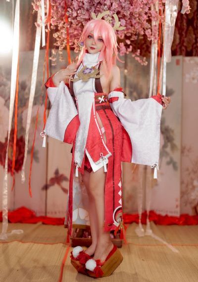 被两个男人躁了一夜好爽小芳_云播放粤语在线观看免费版