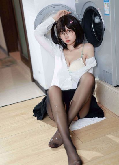 金发3p_不卡美剧视频高清在线观看