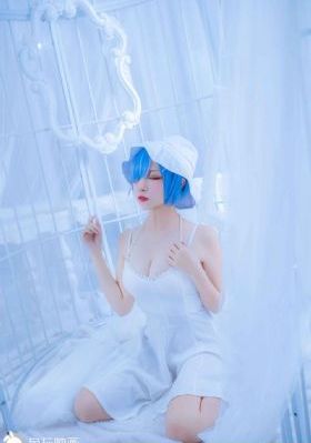 97伍月婃合社区综合婷婷_新视觉免费观看电视剧