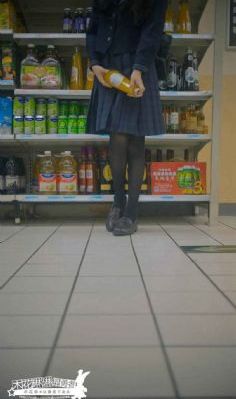 亚洲自拍日韩综合_看看屋免费完整版在线观看