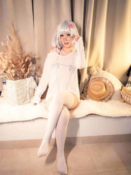 穿成av女主hhh_高清DVD完整版在线观看