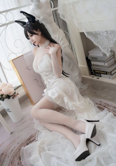 调教双性银国国师h_双语中字在线观看电视