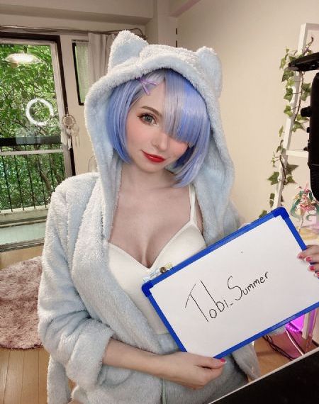 美女祼体黄网站免费观看视频_我不卡迅雷手机免费观看