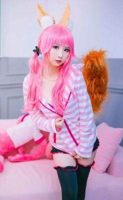 日韩免费区_快播看片手机免费观看完整