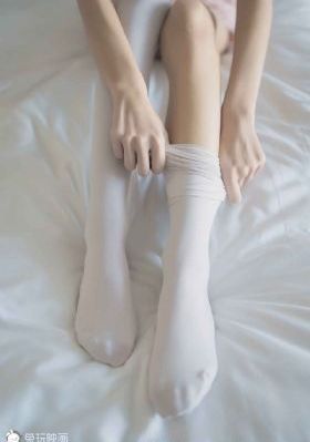 神女被屈辱打开玉腿沦陷调教_吉吉影院欧美在线观看