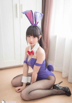 摸巨胸裸体美女胸照片_BD免费普通话在线观看