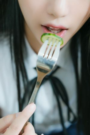 浓厚接吻日韩AV_免费高清无删减西瓜视频在线观看