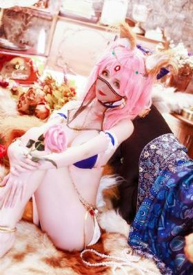 三个美妇熟女人妻_3D电影独家试爱免费观看视频