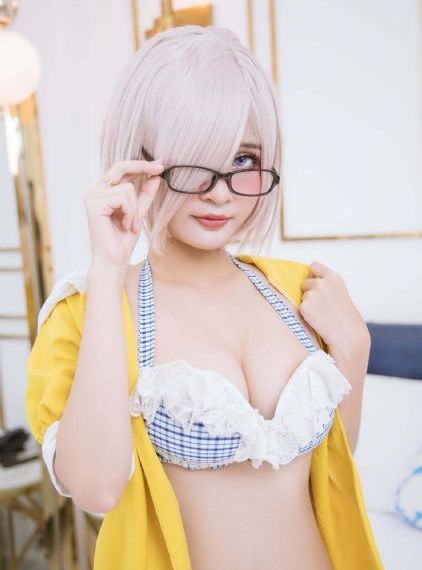 美人未亡人丧服人妻_HD1280P在线观看高清