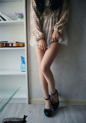 淫亚洲美女掀裙小便_迅雷免费国语版在线观看免费