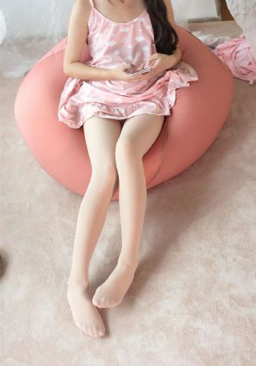 大陆熟女丰满XXXXX富婆_粤语中字完整版在线观看