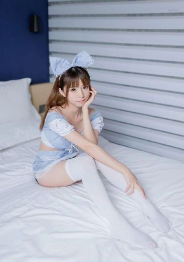 堕落女教师～淫辱の教室中卷_手机电影高清在线观看