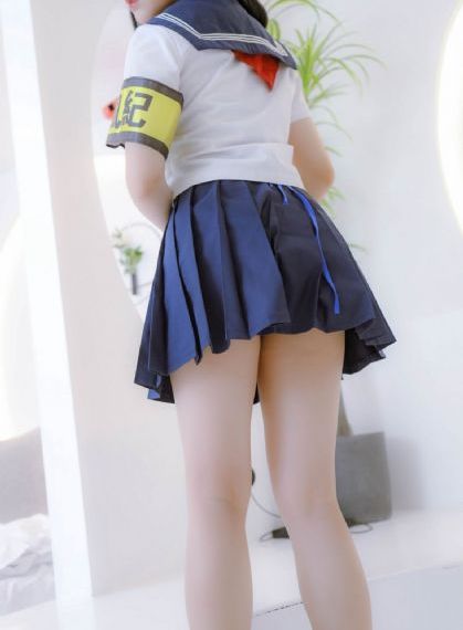 花臂纹身大长腿_HD1280版影视在线观看