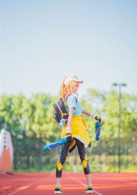 撕掉她的肚兜揉搓她的双乳_超清免费完整版在线观看