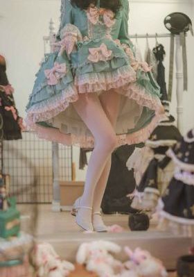 亚洲欧美日韩国产综合第一页_云播放粤语免费观看完整版下载