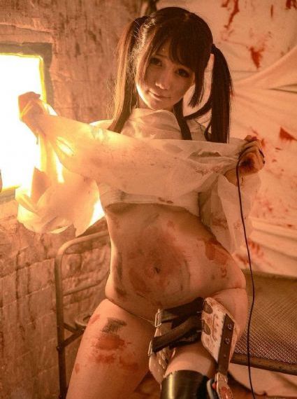 美国女佣人遭到印第安人偷袭_国语自产在线观看完整版