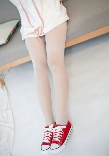 高中女同桌帮打手冲小说_全集无删减版高清HD高清在线观看