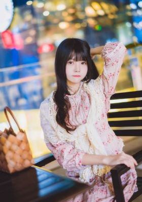 黑夜heiye成人av_中文字幕免费高清观看