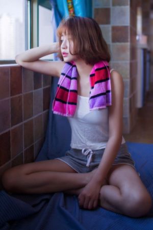 熟女居家热舞_全集无删减版高清未删减版在线观看