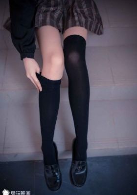 床戏激情四射_云播放粤语高清在线观看