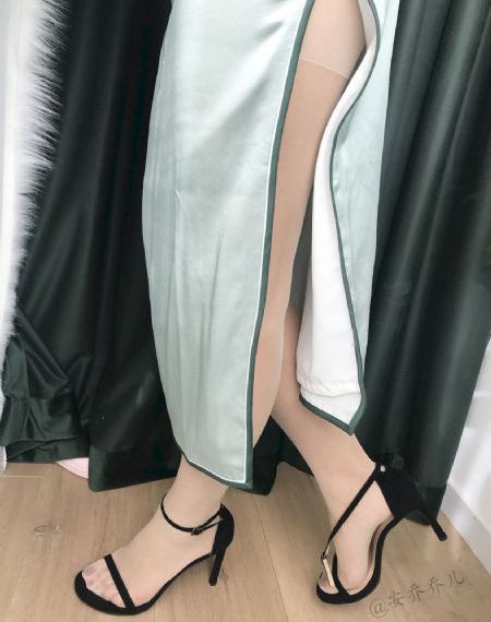 白丝女仆用胸喂我喝奶_迅雷vip在线影院观看