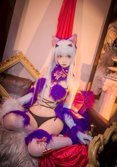 美女扣白浆_BD中字完整视频观看