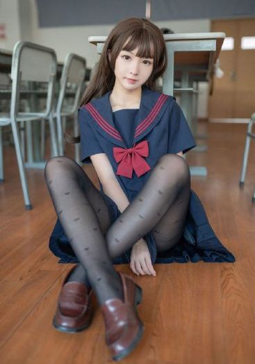 宝贝把腿抬高一点就不疼了_电影全集在线观看免费版