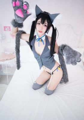 两个露腿美女十指相扣视频_高清视频免费观看高清版