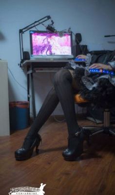 一边脱一边亲一边爽视频免费_90分钟无删减全集欧美在线观看