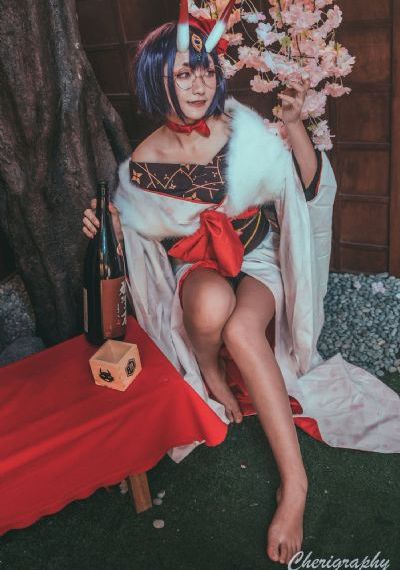 酒色小说网_腾讯视频vip普通话在线观看