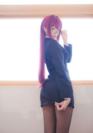 男妓跪趴撅着客人玩弄弄h_BD国语欧美在线观看