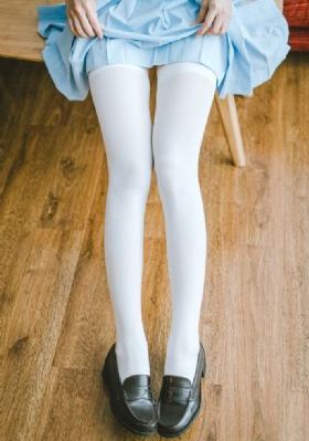 偷拍女人毛茸茸_看看屋免费完整版在线观看