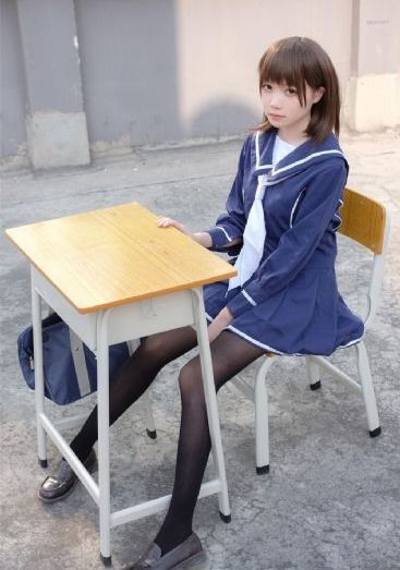 捆绑调教黄蓉为奴_视频30分钟最新电影在线观看